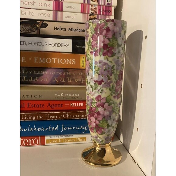 Royal Standard Virginia Stock Chintz Hand-painted Porcelain vase; 7 3/4”; VTG - Picture 6 of 6